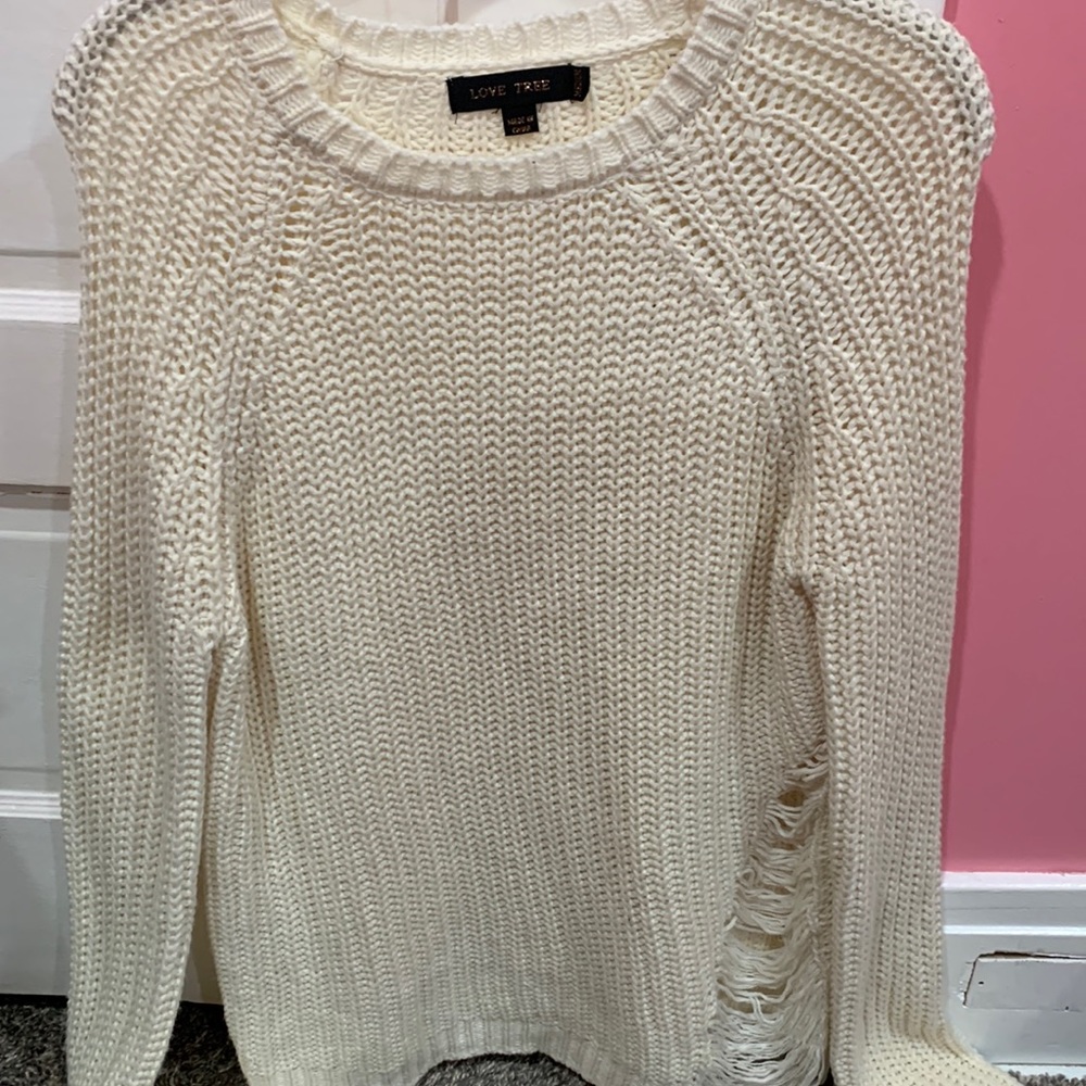 I am selling my the clothes that I don’t use anymore more, to donate to families